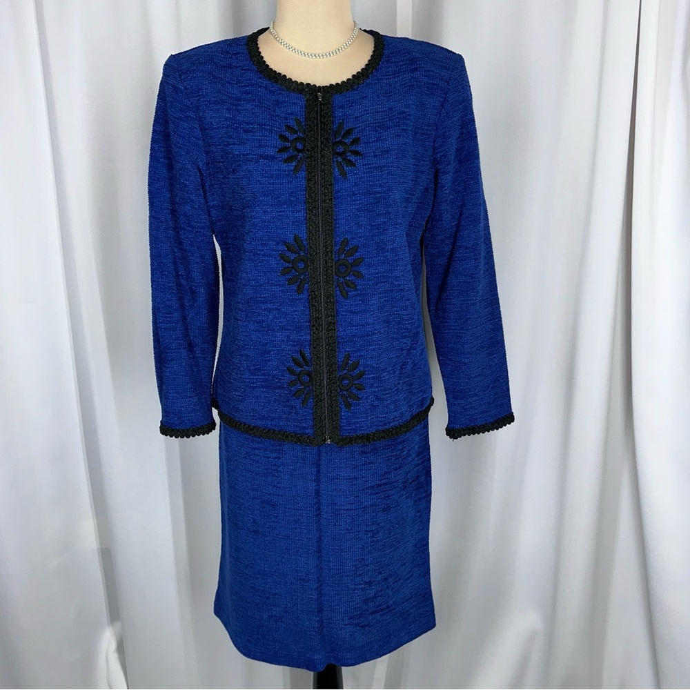 Vtg db Collection Boucle’ Skirt Suit Sz S 2-Pc Skirt Full Zip Jacket Embroidered